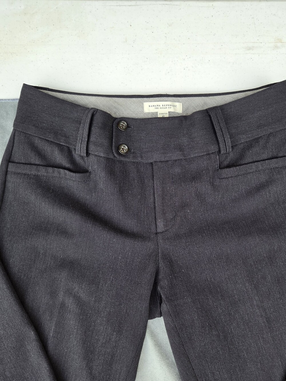 Banana Republic Sloan Fit Stretch Sz. 10 Straight Leg Pants in Charcoal Gray - Picture 2 of 8